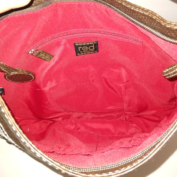 L@@K! Beautiful NWOT red by Marc Ecko Large Studded Round slouch hobo - Picture 7 of 16